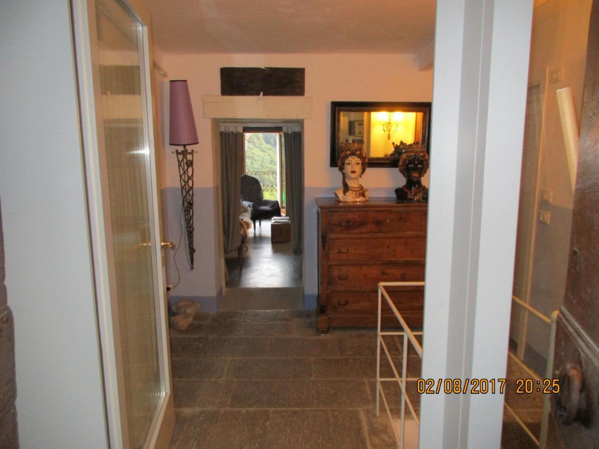Viandanti, Artisti E Sognatori Bed & Breakfast Comano  Bagian luar foto
