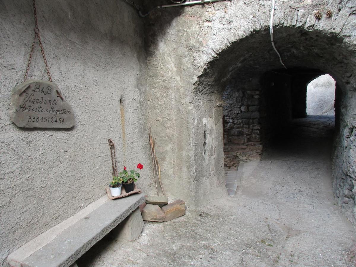 Viandanti, Artisti E Sognatori Bed & Breakfast Comano  Bagian luar foto