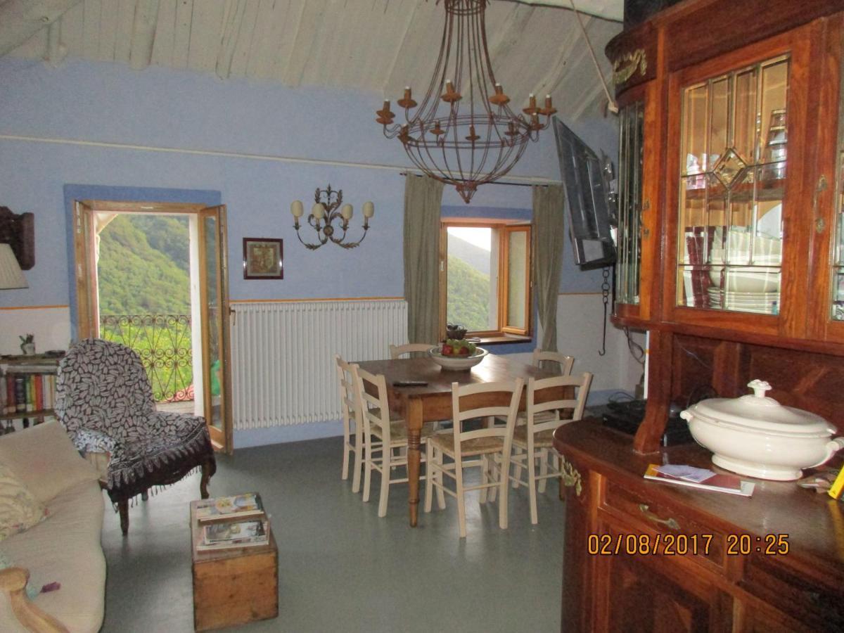 Viandanti, Artisti E Sognatori Bed & Breakfast Comano  Bagian luar foto